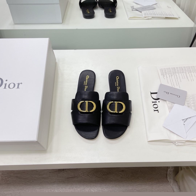 ch**an D*or slippers